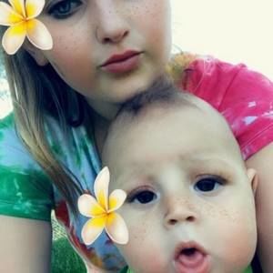 Meet your Posher, Kayli